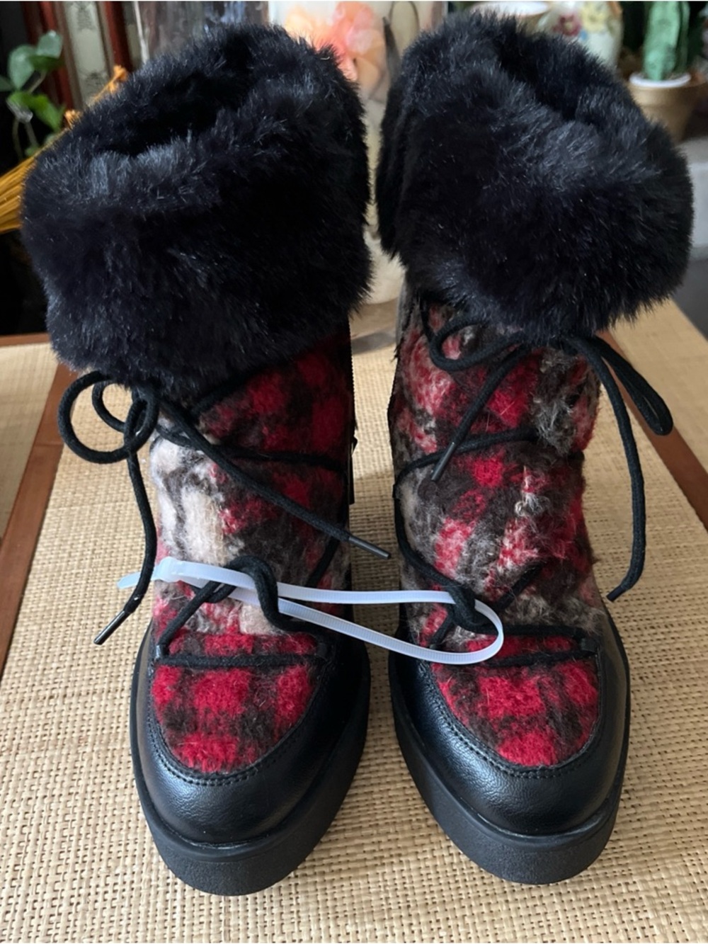 New! Jessica Simpson MYINA Red Plaid Faux-Fur Trim Lace-Up Winter Boots